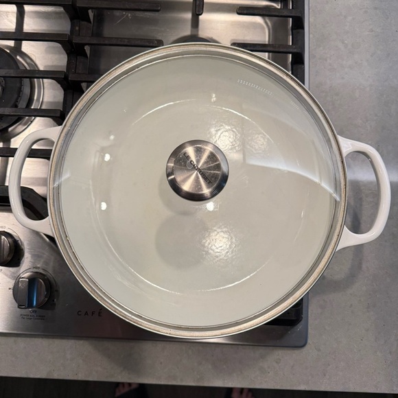 Le Creuset Buffet Casserole with Glass Lid, 3.5 qt. - Picture 3 of 8